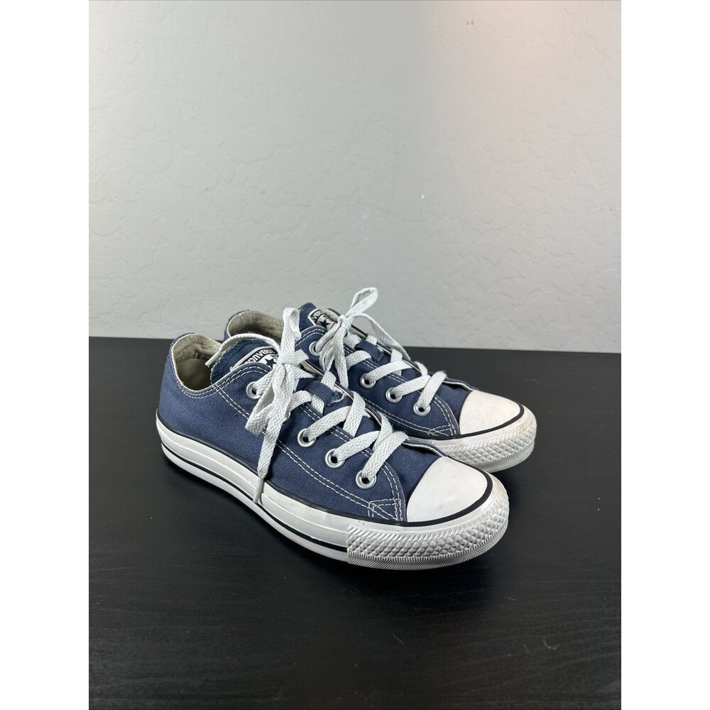 Converse Women's Shoes Size 6 Navy Blue Chuck Taylor All Star Sneaker Low